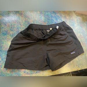 PATAGONIA BARELY BAGGIES WOMENS SHORTS SIZE MEDIUM BLACK